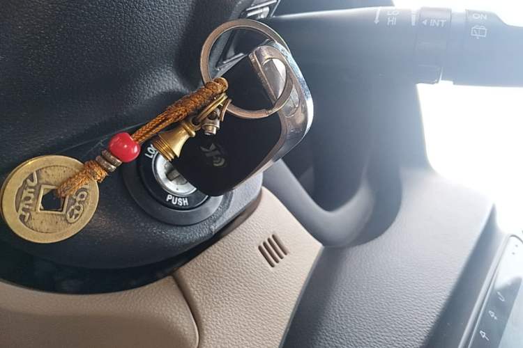 Used Kia Sportage 2013 2.0L Automatic Two-Wheel Drive GL Trim Vehicle Key
