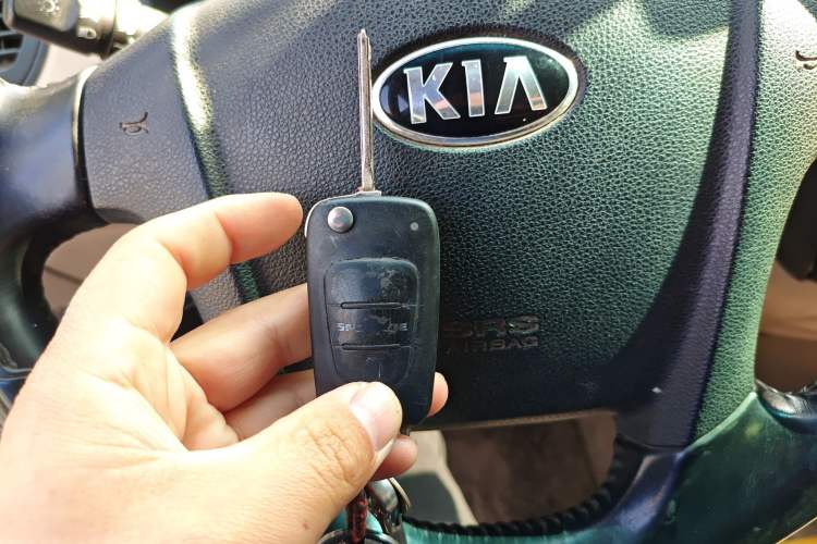 Used Kia Sportage 2013 2.0L Manual Two-Wheel Drive GL Trim Vehicle Key