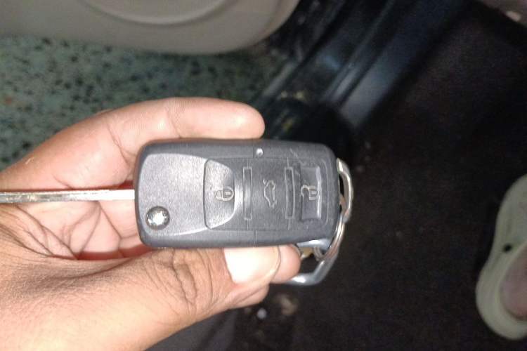 Used Kia Sportage 2013 2.0L Automatic Two-Wheel Drive GL Trim Vehicle Key