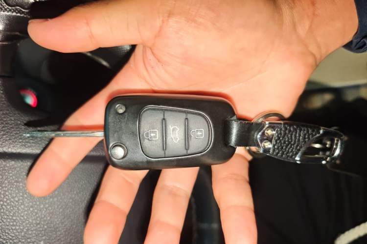 Used Kia Sportage 2013 2.0L Automatic Two-Wheel Drive GLS Trim Vehicle Key