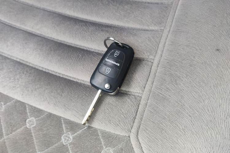 Used Kia Sportage 2013 2.0L Manual Two-Wheel Drive GLS Vehicle Key