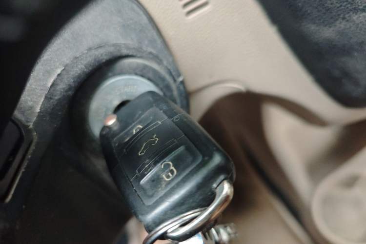 Used Kia Sportage 2013 2.0L Manual Two-Wheel Drive GL Trim Vehicle Key