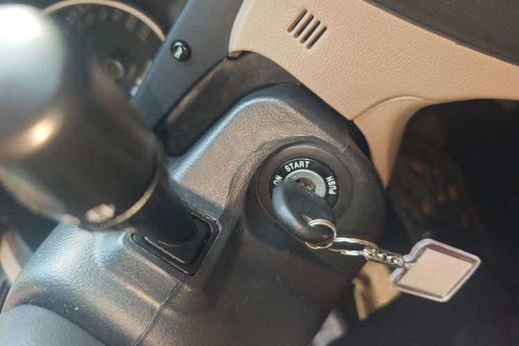 Used Kia Sportage 2013 2.0L Automatic Two-Wheel Drive GL Trim Vehicle Key