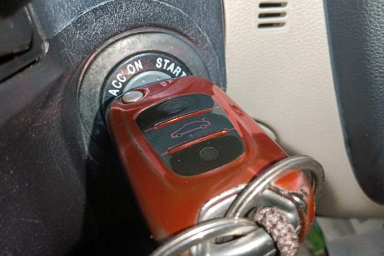 Used Kia Sportage 2013 2.0L Automatic Two-Wheel Drive GL Trim Vehicle Key