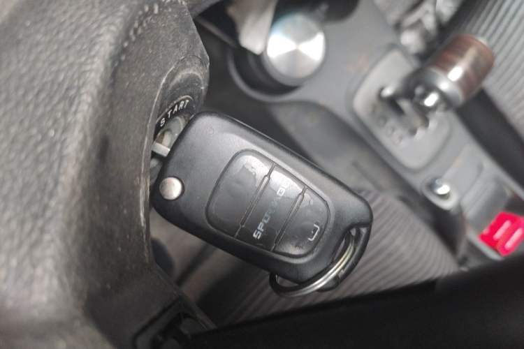 Used Kia Sportage 2013 2.0L Automatic Two-Wheel Drive DLX Trim Vehicle Key