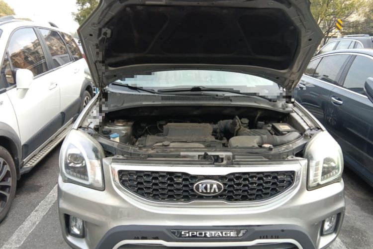 Used Kia Sportage 2013 2.0L Automatic Two-Wheel Drive GLS Trim Engine Bay