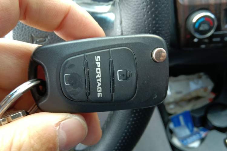 Used Kia Sportage 2013 2.0L Automatic Two-Wheel Drive GLS Trim Vehicle Key