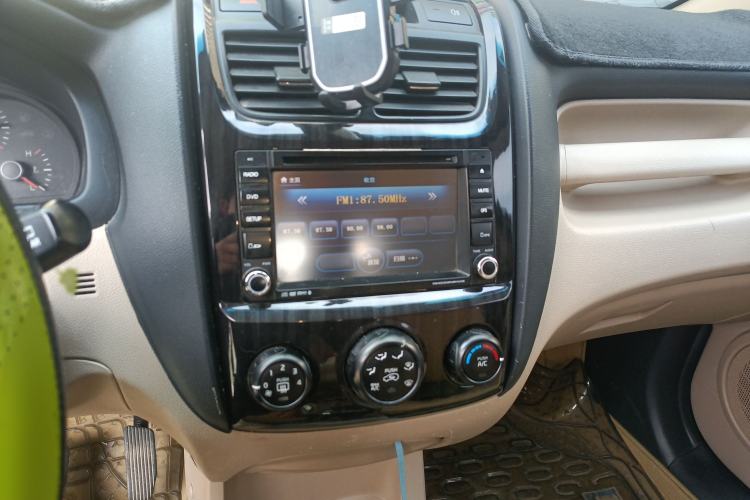 Used Kia Sportage 2013 2.0L Automatic Two-Wheel Drive GL Trim Audio And AC Panel