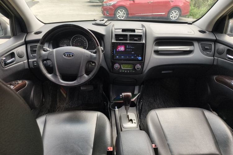 Used Kia Sportage 2013 2.0L Automatic Two-Wheel Drive GLS Trim Center Console
