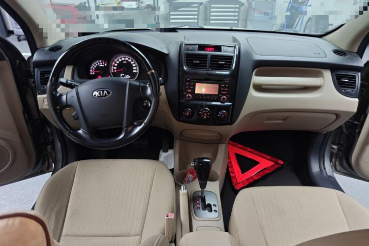 Used Kia Sportage 2013 2.0L Automatic Two-Wheel Drive GL Trim Center Console