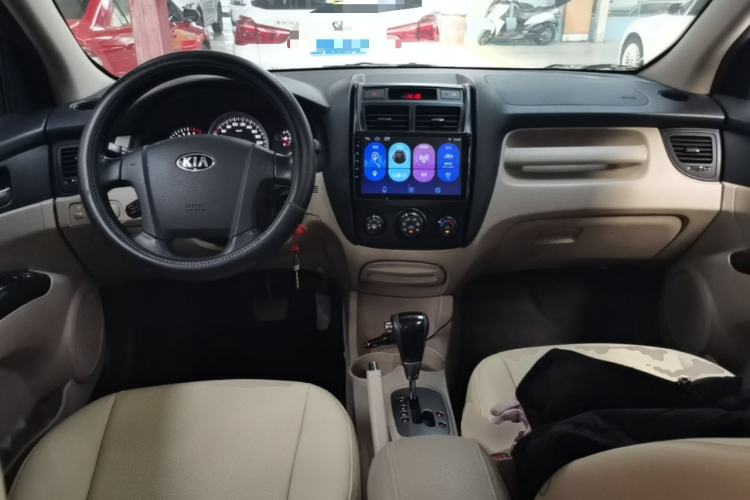 Used Kia Sportage 2013 2.0L Automatic Two-Wheel Drive GL Trim Center Console