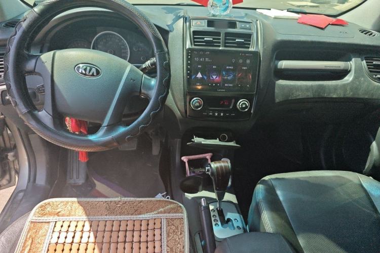Used Kia Sportage 2013 2.0L Automatic Two-Wheel Drive GLS Trim Center Console