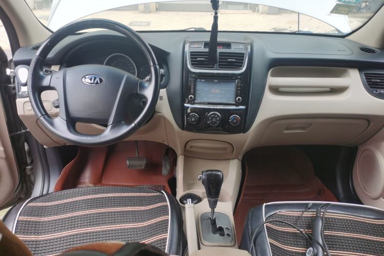 Used Kia Sportage 2013 2.0L Automatic Two-Wheel Drive GL Trim Center Console
