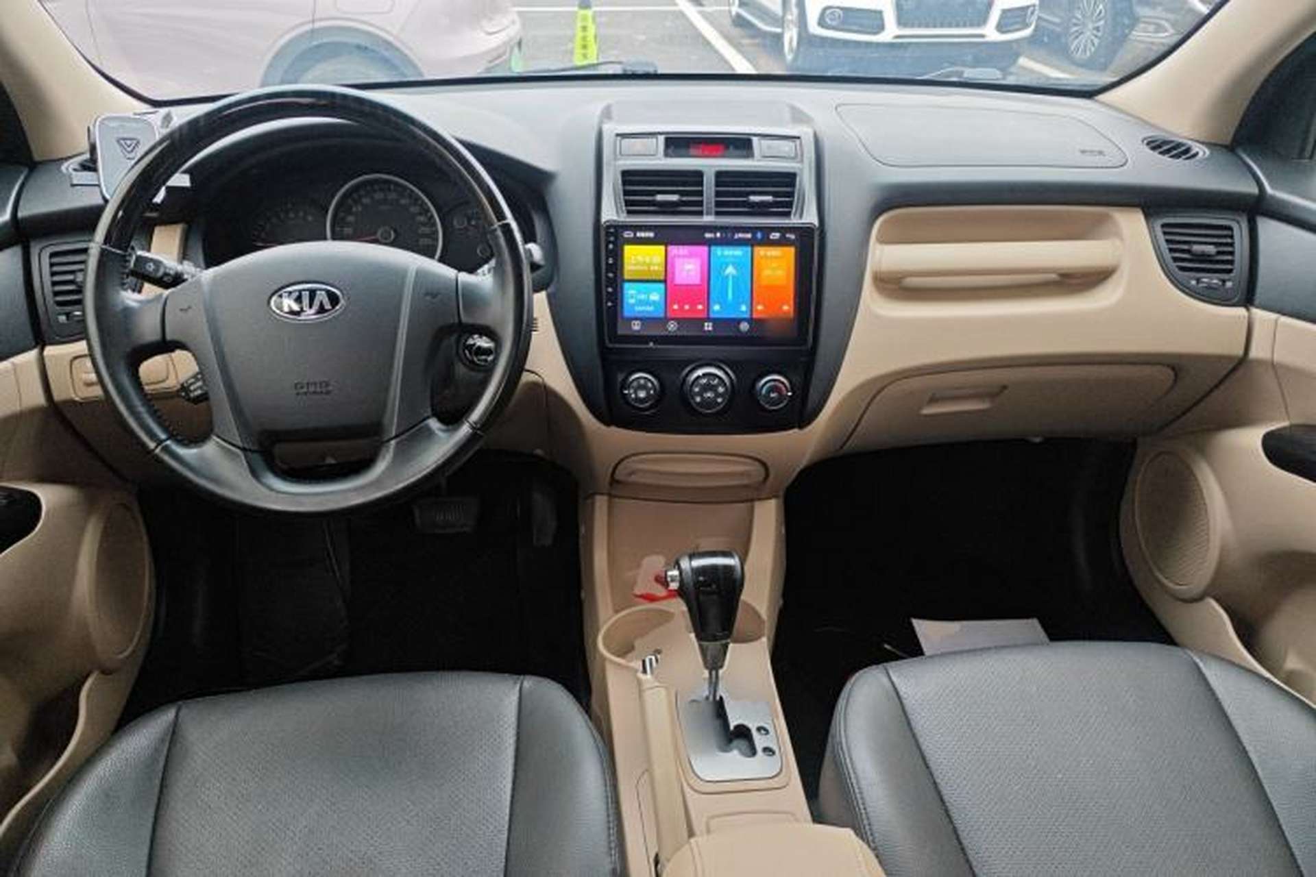 Used Kia Sportage 2013 2.0L Automatic Two-Wheel Drive GL Trim Center Console