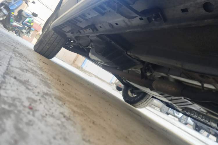 Used Kia Sportage 2013 2.0L Manual Two-Wheel Drive GLS Chassis Front Right