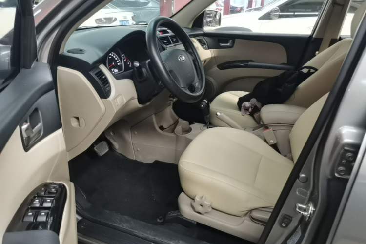 Used Kia Sportage 2013 2.0L Automatic Two-Wheel Drive GL Trim Driver Seat