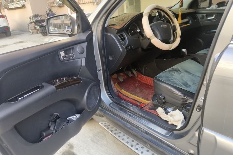 Used Kia Sportage 2013 2.0L Manual Two-Wheel Drive GLS Driver Seat