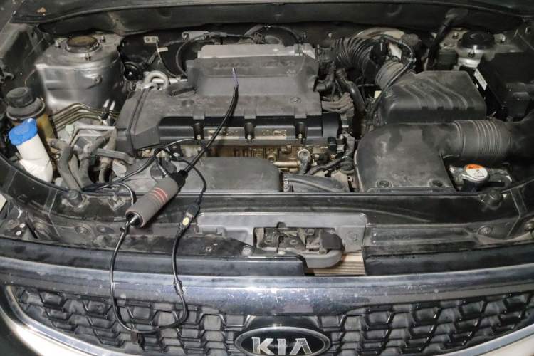 Used Kia Sportage 2013 2.0L Manual Two-Wheel Drive GL Trim Engine Bay