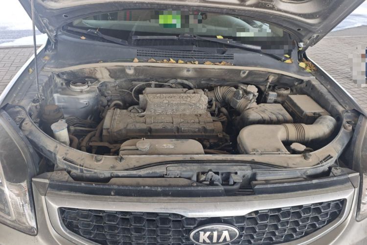 Used Kia Sportage 2013 2.0L Manual Two-Wheel Drive GL Trim Engine Bay
