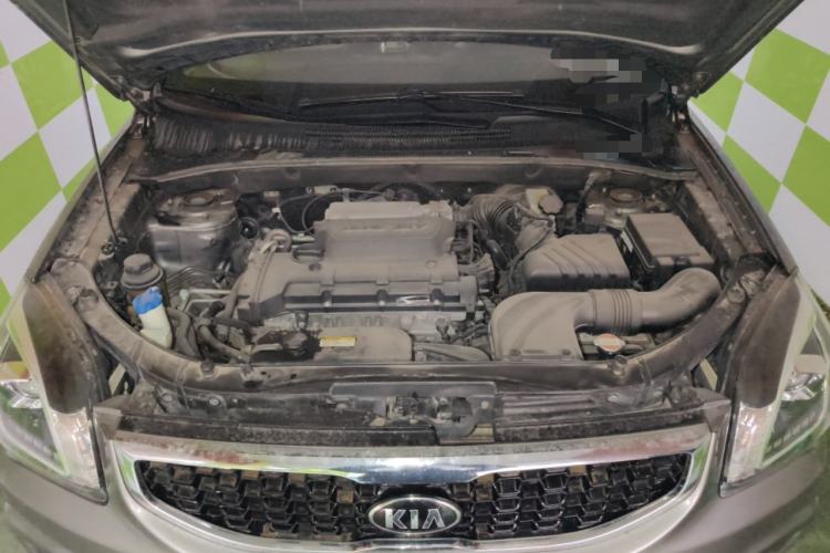Used Kia Sportage 2013 2.0L Manual Two-Wheel Drive GLS Engine Bay