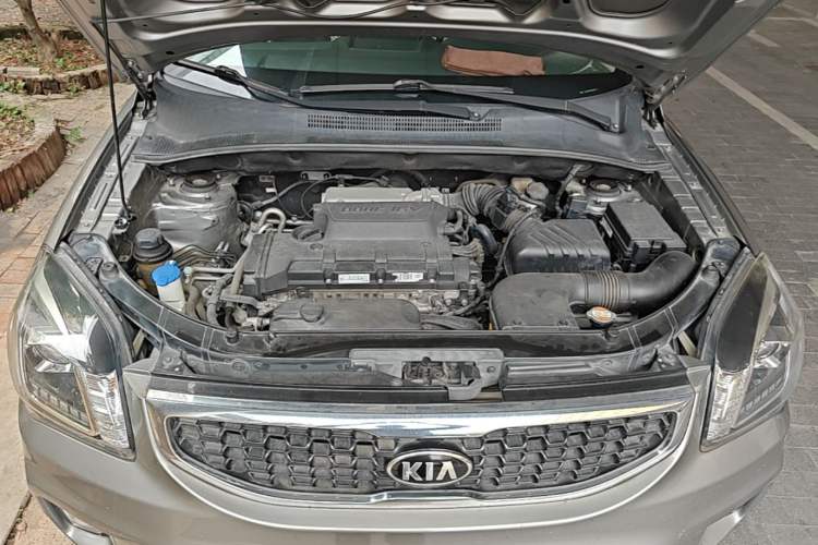 Used Kia Sportage 2013 2.0L Automatic Two-Wheel Drive GL Trim Engine Bay