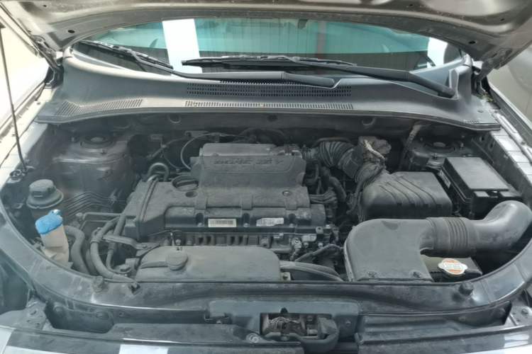 Used Kia Sportage 2013 2.0L Automatic Two-Wheel Drive GL Trim Engine Bay