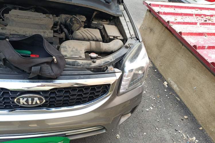 Used Kia Sportage 2013 2.0L Automatic Two-Wheel Drive GL Trim Engine Bay Left