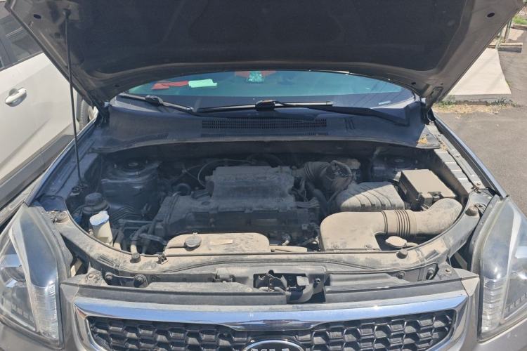 Used Kia Sportage 2013 2.0L Automatic Two-Wheel Drive GLS Trim Engine Bay