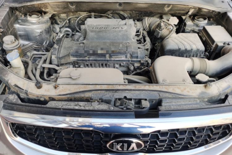 Used Kia Sportage 2013 2.0L Manual Two-Wheel Drive GL Trim Engine Bay