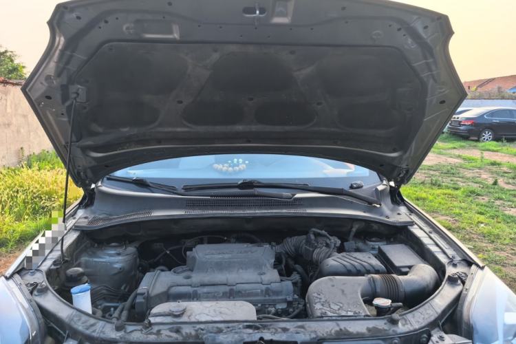 Used Kia Sportage 2013 2.0L Automatic Two-Wheel Drive GLS Trim Engine Bay