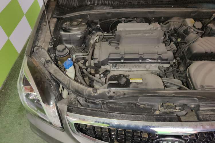 Used Kia Sportage 2013 2.0L Manual Two-Wheel Drive GLS Engine Bay Right