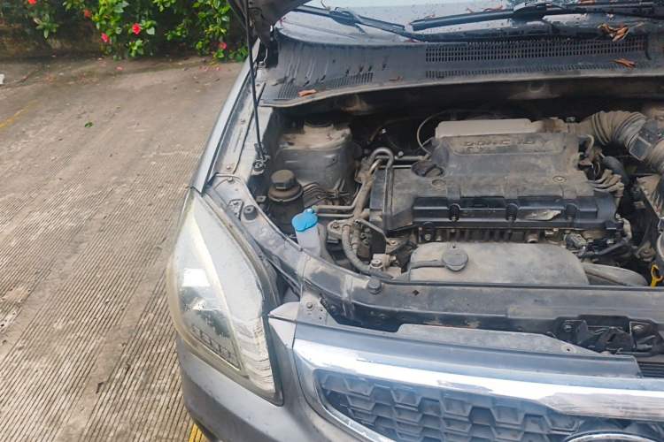 Used Kia Sportage 2013 2.0L Automatic Two-Wheel Drive GL Trim Engine Bay Right