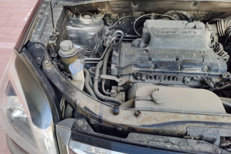 Used Kia Sportage 2013 2.0L Manual Two-Wheel Drive GL Trim Engine Bay Right