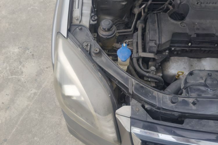 Used Kia Sportage 2013 2.0L Automatic Two-Wheel Drive GLS Trim Engine Bay Right