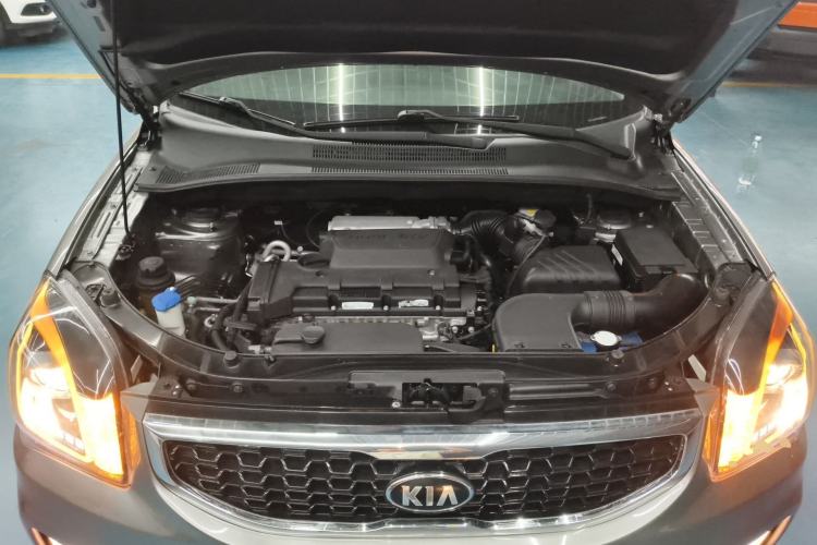 Used Kia Sportage 2013 2.0L Automatic Two-Wheel Drive GLS Trim Engine Bay