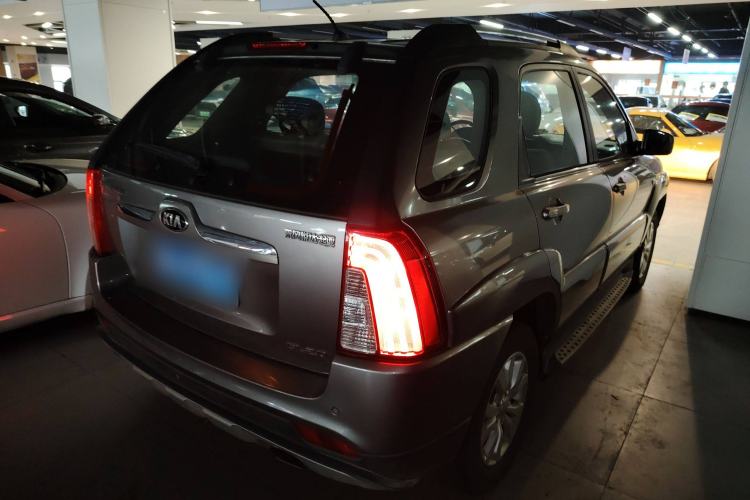 Used Kia Sportage 2013 2.0L Manual Two-Wheel Drive GL Trim Exterior 5