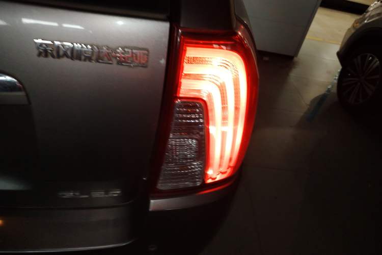 Used Kia Sportage 2013 2.0L Manual Two-Wheel Drive GL Trim Exterior 6