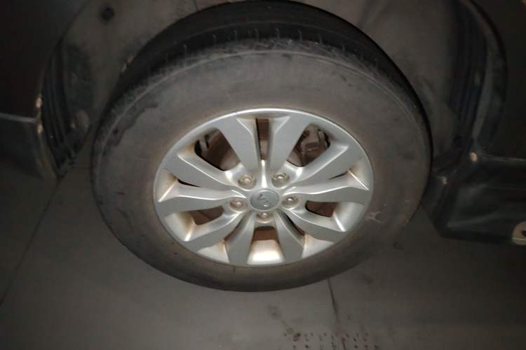 Used Kia Sportage 2013 2.0L Manual Two-Wheel Drive GL Trim Exterior 8