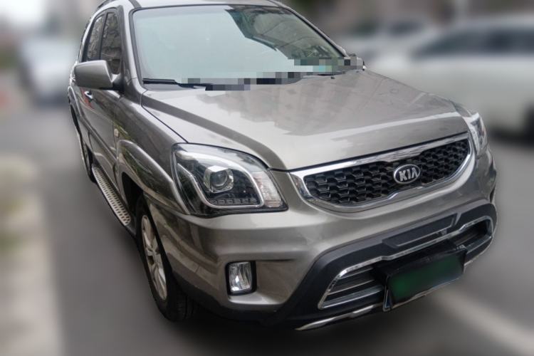 Used Kia Sportage 2013 2.0L Automatic Two-Wheel Drive GL Trim Front Right 45 Deg