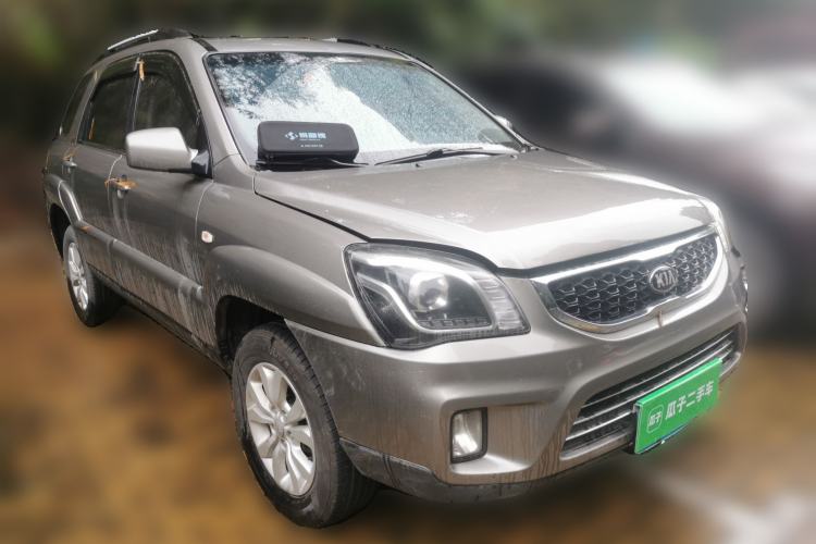 Used Kia Sportage 2013 2.0L Automatic Two-Wheel Drive GL Trim Front Right 45 Deg