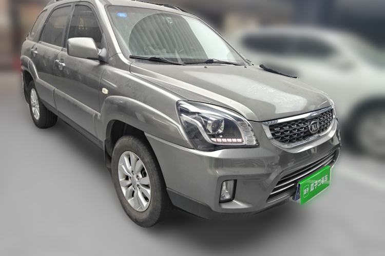 Used Kia Sportage 2013 2.0L Automatic Two-Wheel Drive GL Trim Front Right 45 Deg