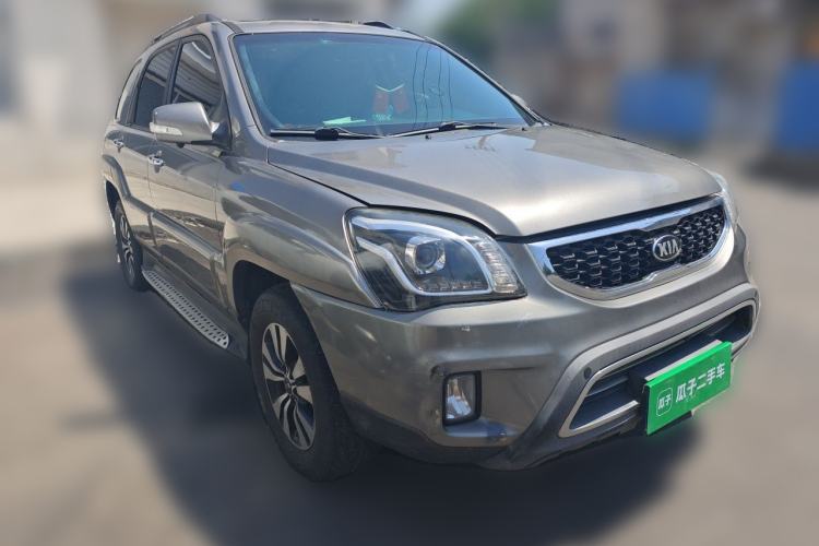 Used Kia Sportage 2013 2.0L Automatic Two-Wheel Drive GLS Trim Front Right 45 Deg