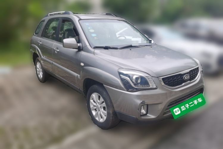 Used Kia Sportage 2013 2.0L Automatic Two-Wheel Drive GL Trim Front Right 45 Deg