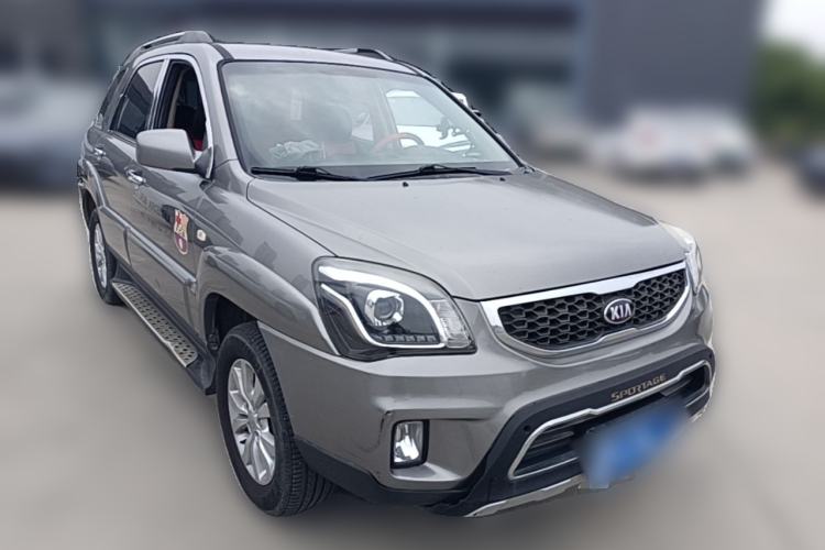 Used Kia Sportage 2013 2.0L Automatic Two-Wheel Drive GL Trim Front Right 45 Deg