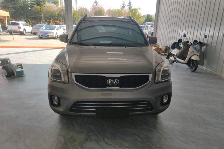 Used Kia Sportage 2013 2.0L Manual Two-Wheel Drive GL Trim Front