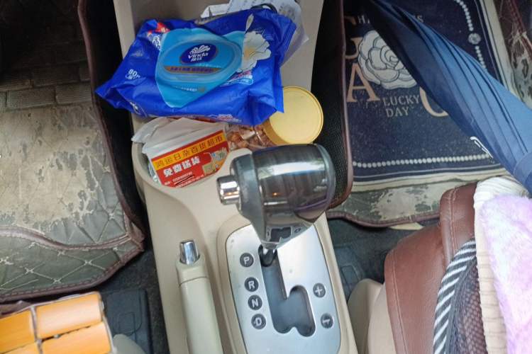 Used Kia Sportage 2013 2.0L Automatic Two-Wheel Drive GL Trim Gear Lever