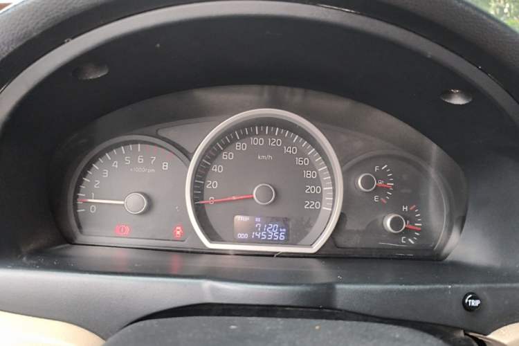 Used Kia Sportage 2013 2.0L Manual Two-Wheel Drive GL Trim Instrument Cluster
