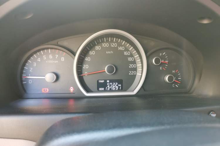Used Kia Sportage 2013 2.0L Manual Two-Wheel Drive GL Trim Instrument Cluster