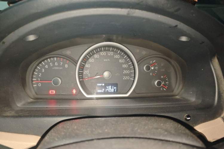 Used Kia Sportage 2013 2.0L Manual Two-Wheel Drive GL Trim Instrument Cluster