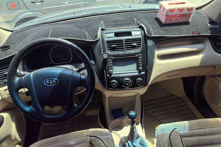 Used Kia Sportage 2013 2.0L Manual Two-Wheel Drive GL Trim Interior 1